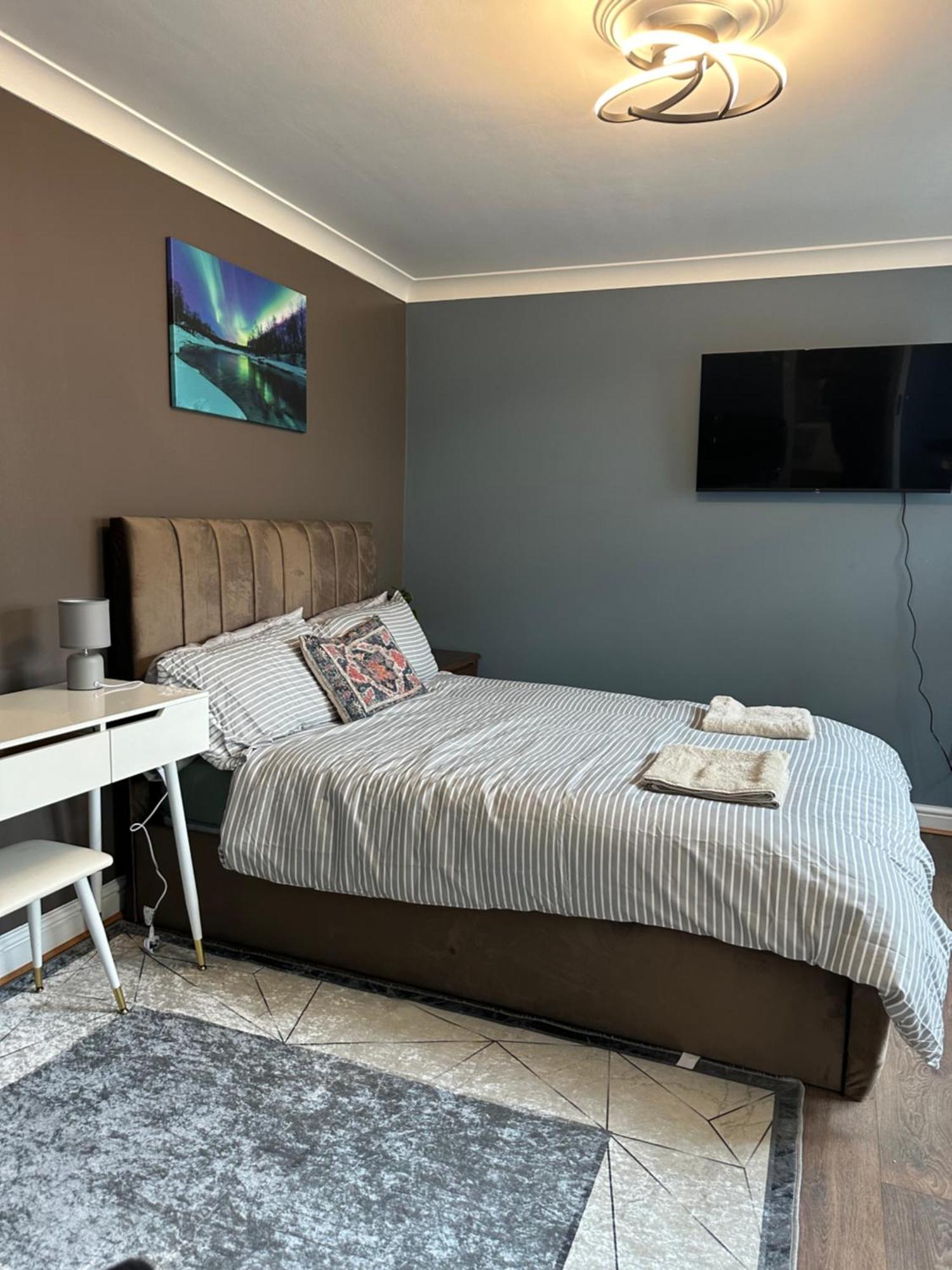 Amazing Ground Floor One Bedroom Apartment Forest Road Лондон Екстериор снимка